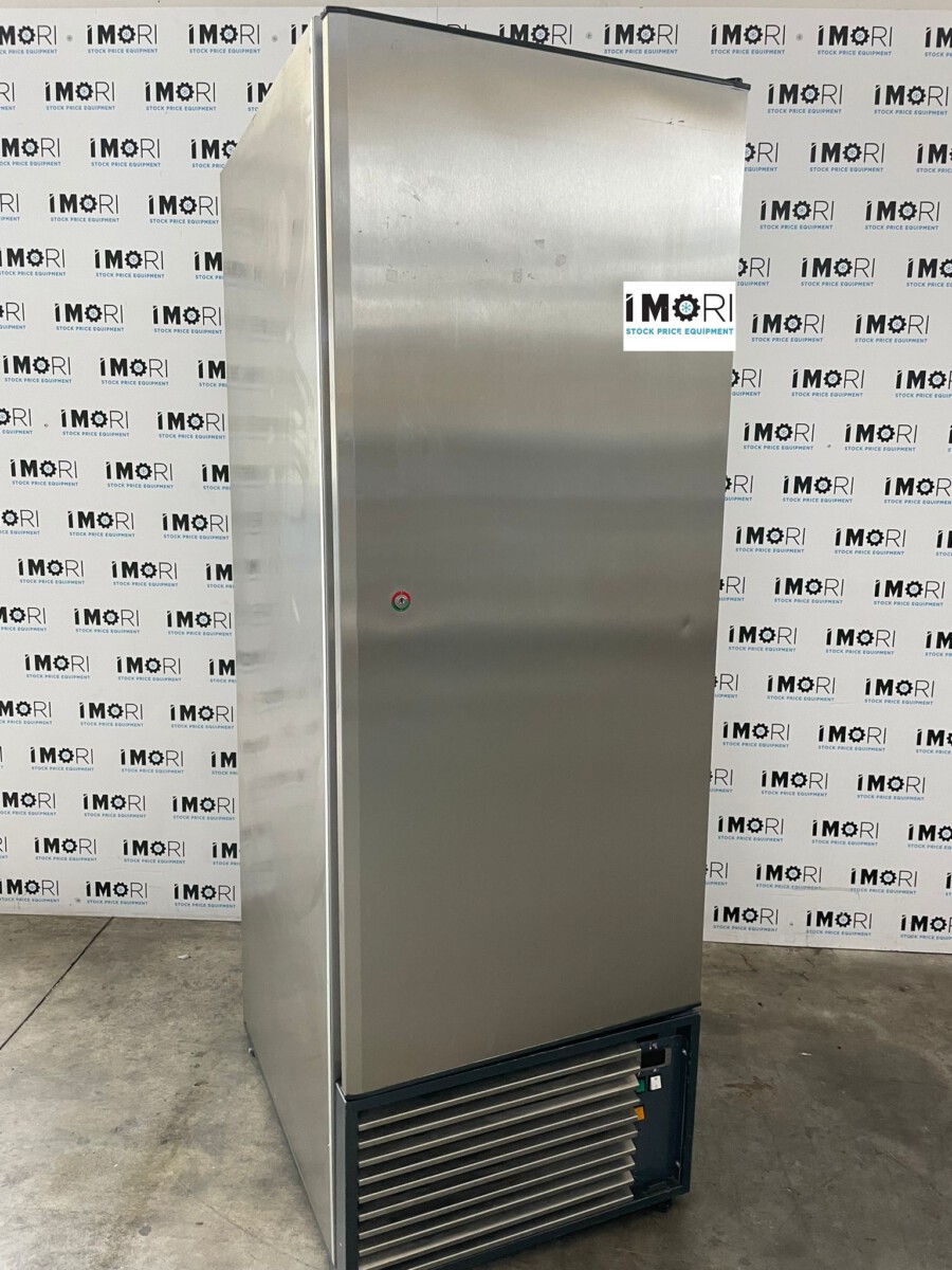 Congelatore verticale professionale mono porta battente