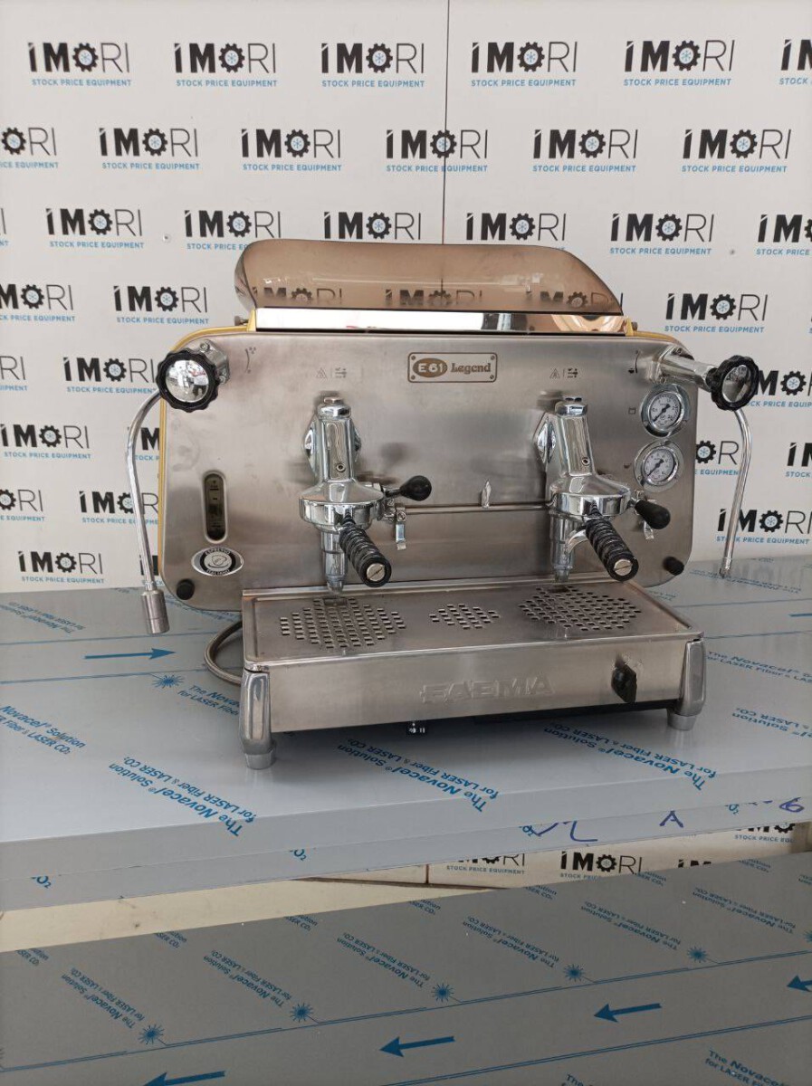 Macchina del caffè faema e 61 legend usata