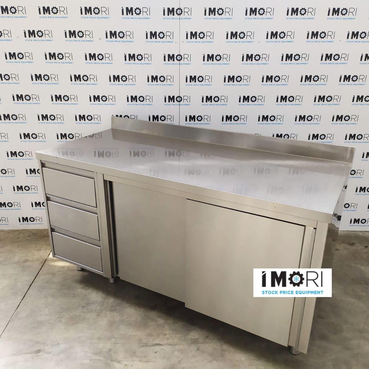 Tavolo da lavoro armadiato usato con cassettiera 160x70x85H