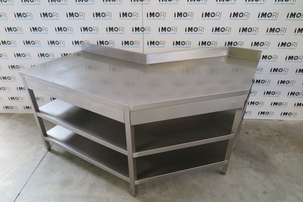 Tavolo di lavoro usato a giorno sagomato in acciaio inox con ripiani 170x70x85h