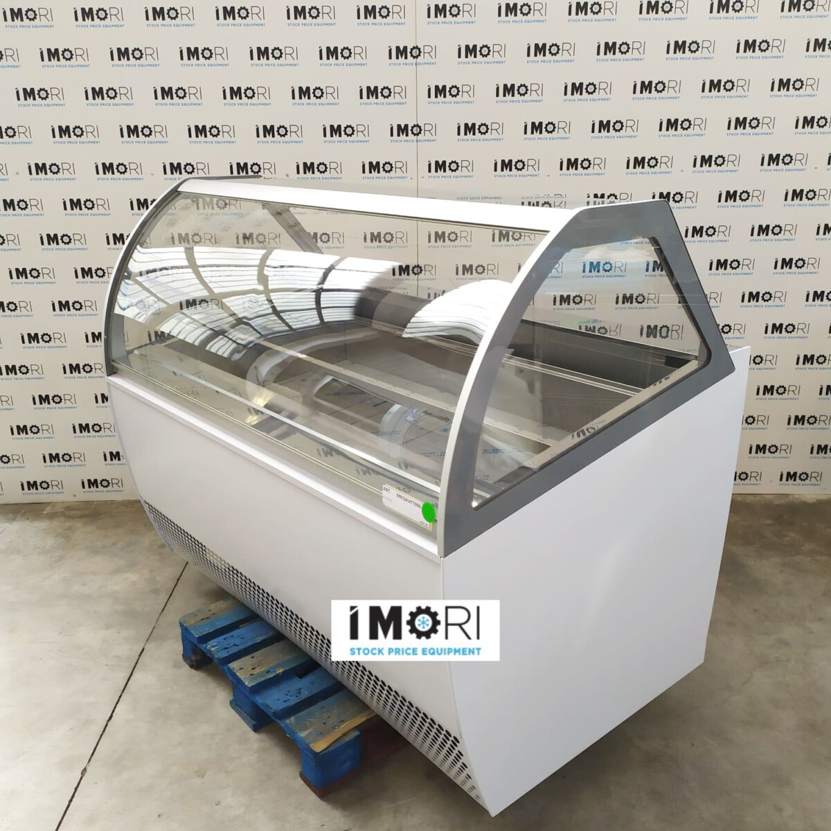 vetrina gelateria nuova isa millennium LX 170 aria